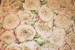 Tissu Pierre Frey - Roses anciennes ( toute laize )