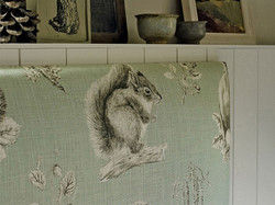Tissu Sanderson - Squirrel & Hedgehog - rf: 225522 ( dtail )