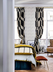 Tissu Pierre Frey - Namata - rf: F3245.001 Silver/Black