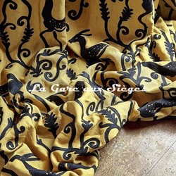 Tissu Zoffany - Deco Deer - rf: 333017 Tigers Eye/Vine Black