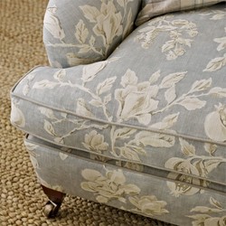 Tissu Sanderson - Magnolia & Pomegranate - rf: 225505 Grey Blue/Parchment