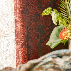 Tissu Morris & Co - Indian Flock Velvet - rf: 236943 Russet/Mulberry