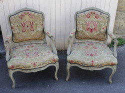 Paire de fauteuils Louis XV  dossier plat