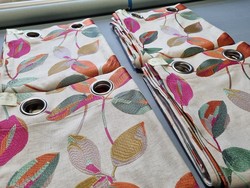 Rideaux confectionn�s dans le tissu Camengo Magie