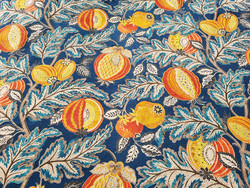 Tissu Sanderson - Cantaloupe Velvet - rf: 226636 Tumeric/Indigo