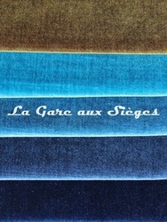 Tissu Antoine d'Albiousse - Touch Me - Coloris: Bronze - Seychelles - Nattier - Glacier - Bleu nuit