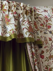 Tissu Braqueni - Petits Appartements de la Reine - rf: B7650.001 Jouy